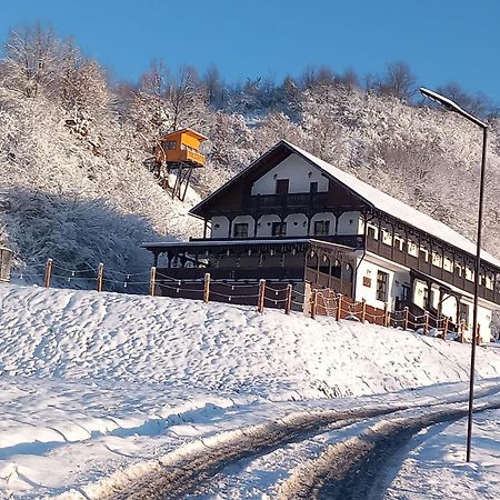 Mosia Dar In Rai Appartement Berbesti Buitenkant foto