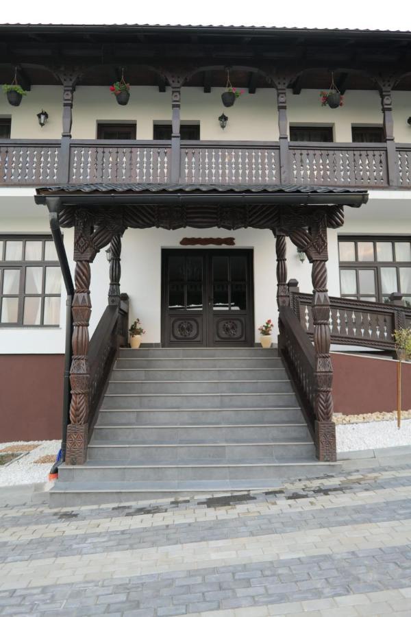 Mosia Dar In Rai Appartement Berbesti Buitenkant foto