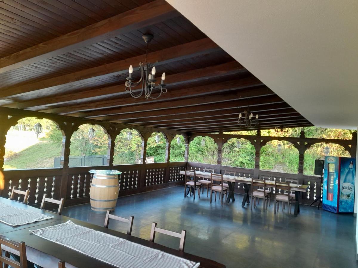 Mosia Dar In Rai Appartement Berbesti Buitenkant foto
