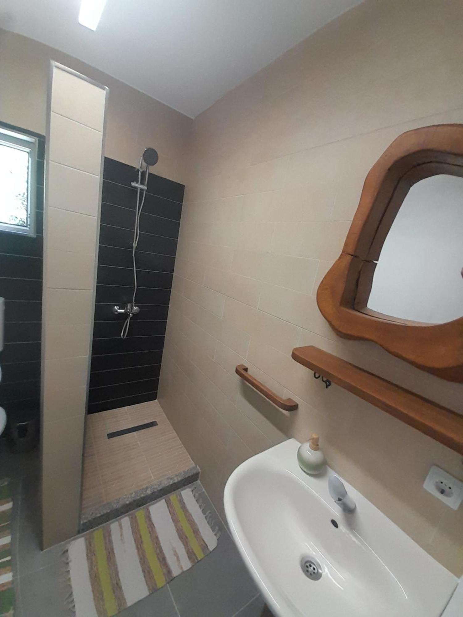 Mosia Dar In Rai Appartement Berbesti Buitenkant foto